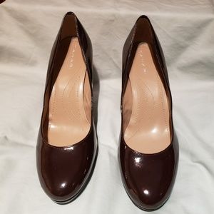 Tahari heels